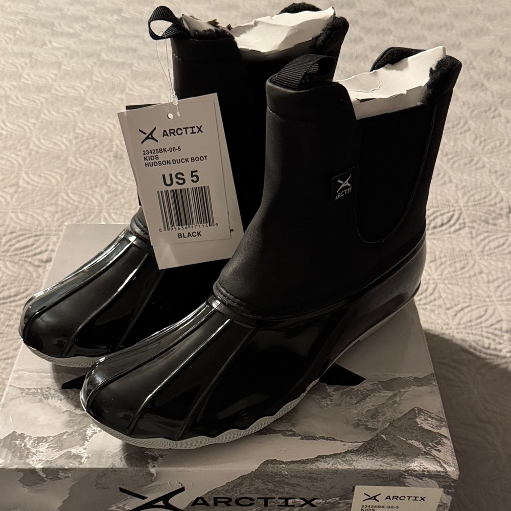 Arctix Black Hudson Duck Boots
